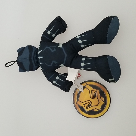 Black Panther Plush - Picture 2 of 5